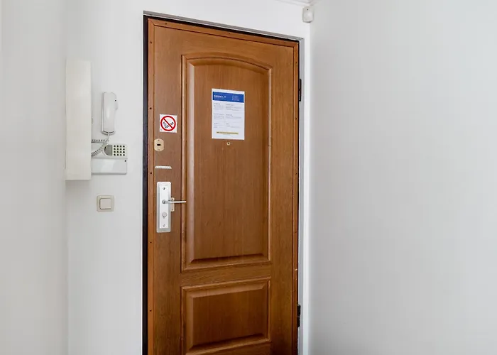 Old Town Main Square With Sauna Апартаменти Таллінн